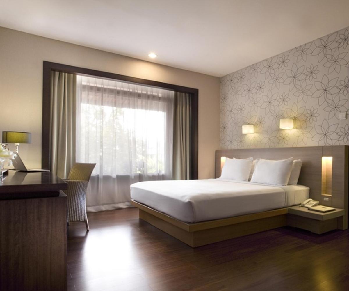 Santika Hotel 3*