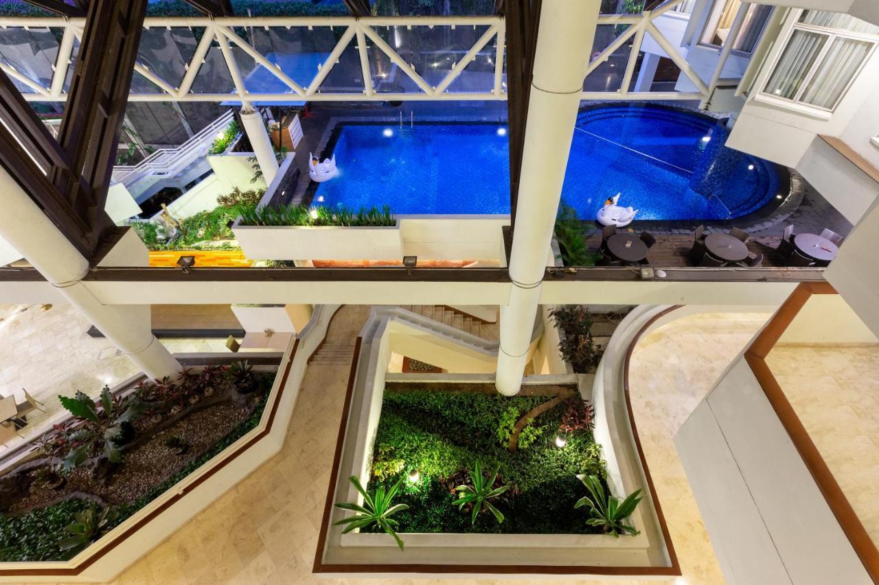Hotel Santika